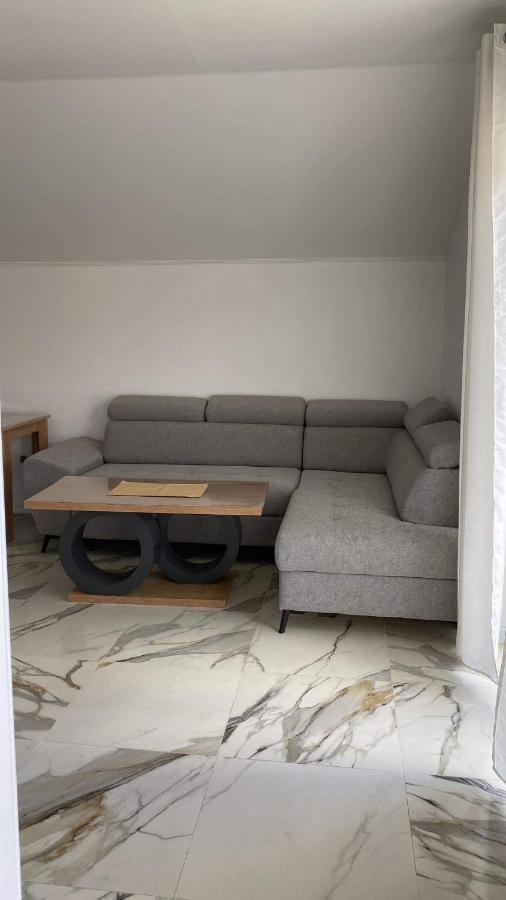 Apartman Zepce Екстериор снимка